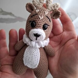 Rankų darbo nertas žaislas – Elnias 16cm