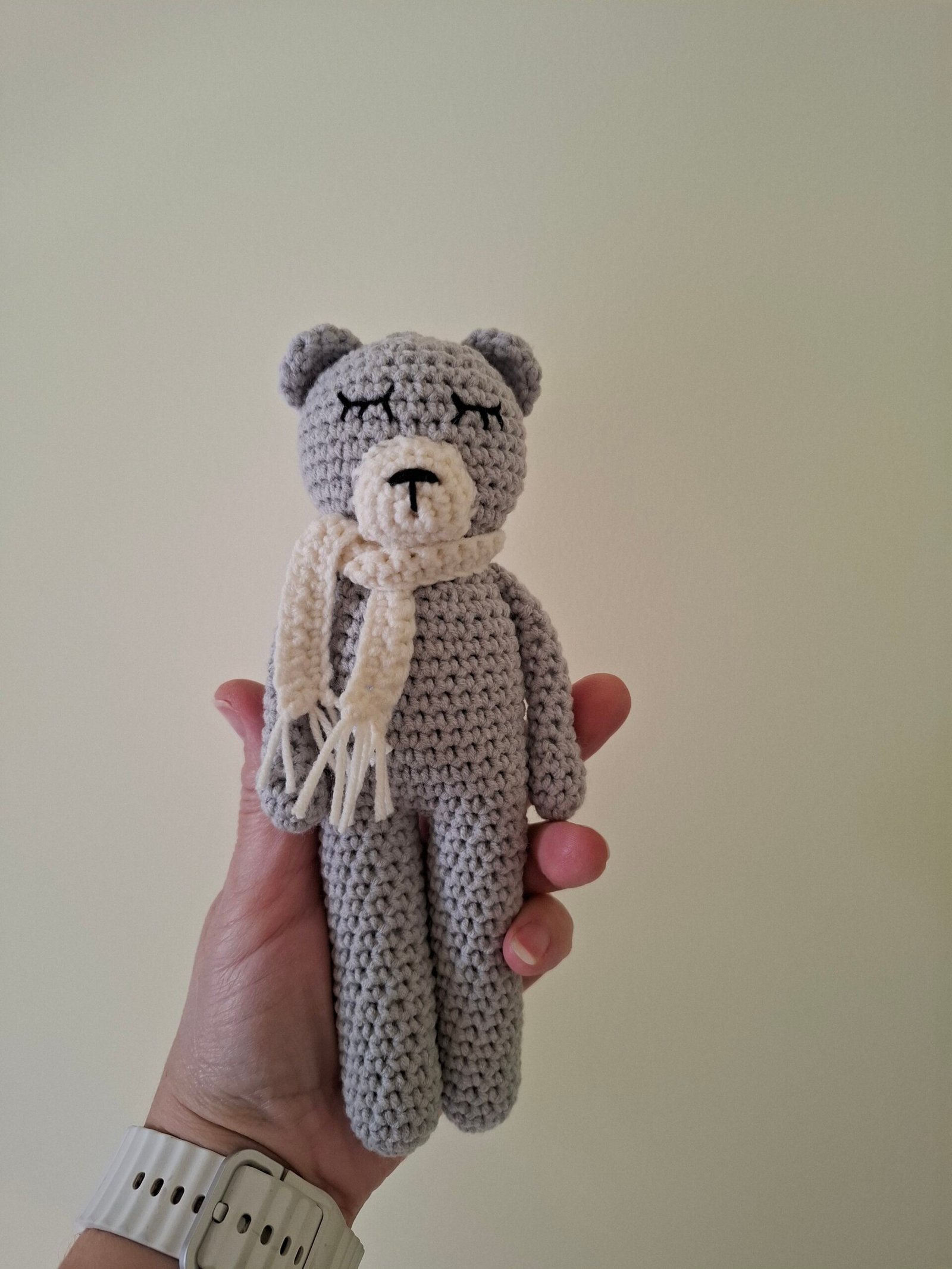 Rankų darbo nertas - Meškiukas 19cm – vaizdas 3