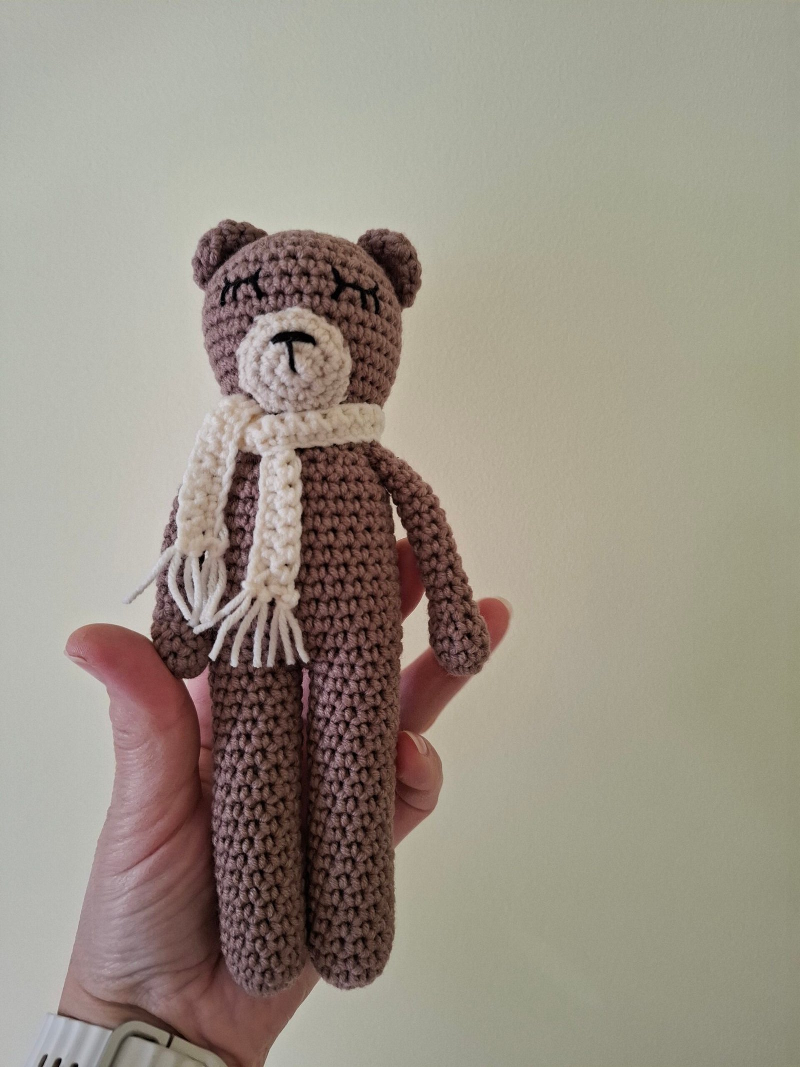 Rankų darbo nertas - Meškiukas 19cm – vaizdas 2